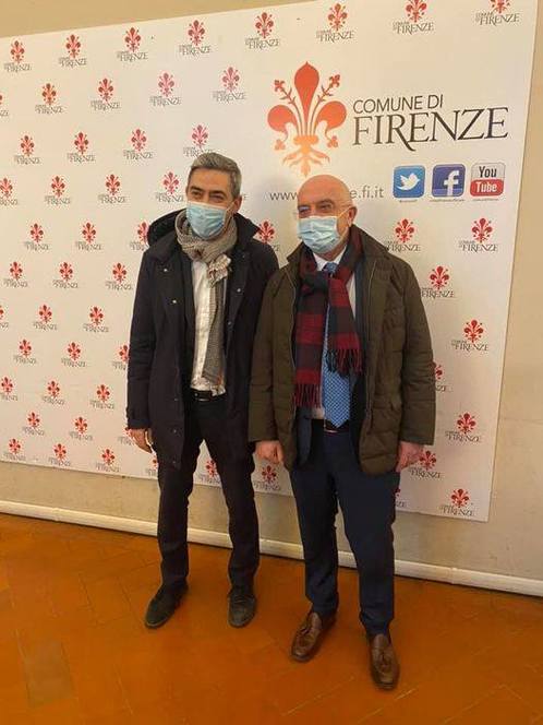 LEX  SINDACO DI RIO  ELBA ED  ESPONENTE REGIONALE  FORZA  ITALIA, CLAUDIO  DE  SANTI  PASSA, INSIEME  A  JACOPO CELLAI, A  FRATELLI  D'ITALIA